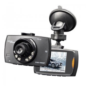 Recenze kamery do auta Uwing C6